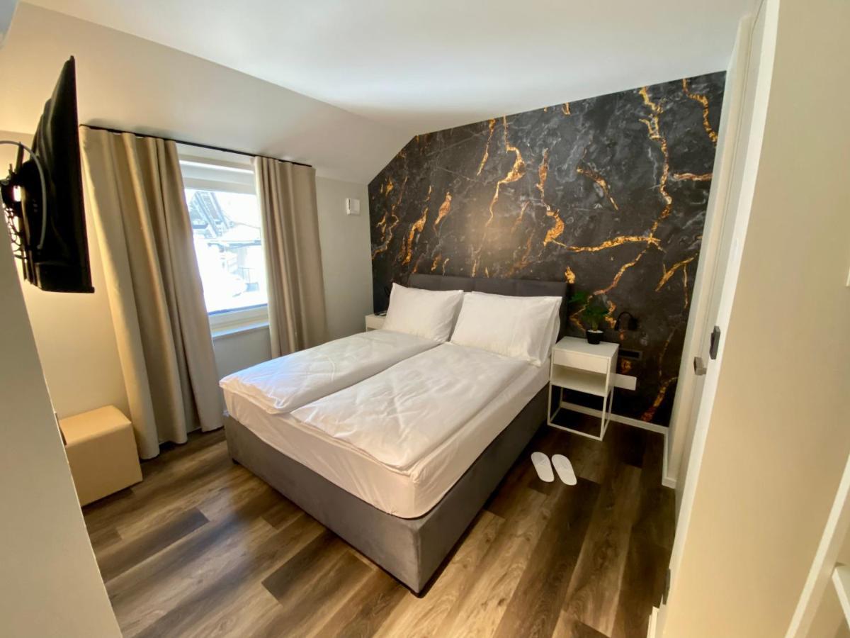 Boutique Hotel Zbilje エクステリア 写真