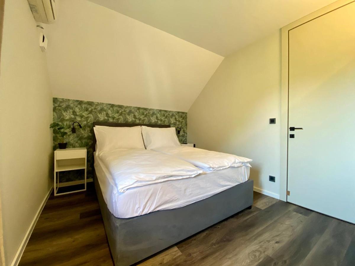 Boutique Hotel Zbilje エクステリア 写真