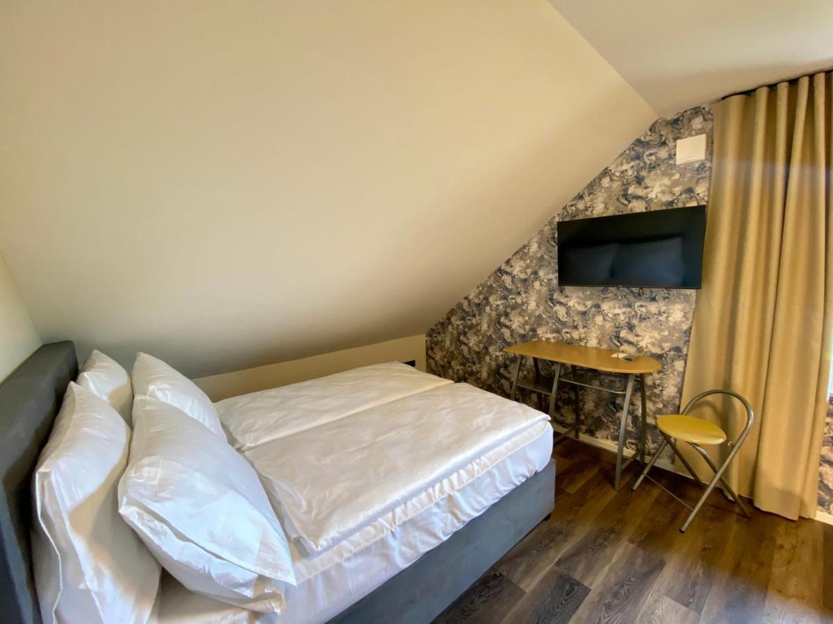 Boutique Hotel Zbilje エクステリア 写真