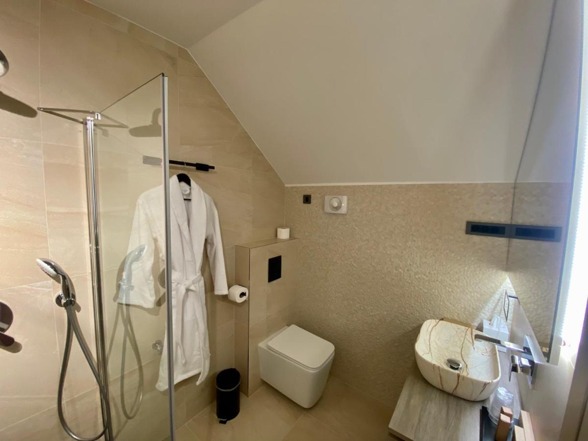 Boutique Hotel Zbilje エクステリア 写真