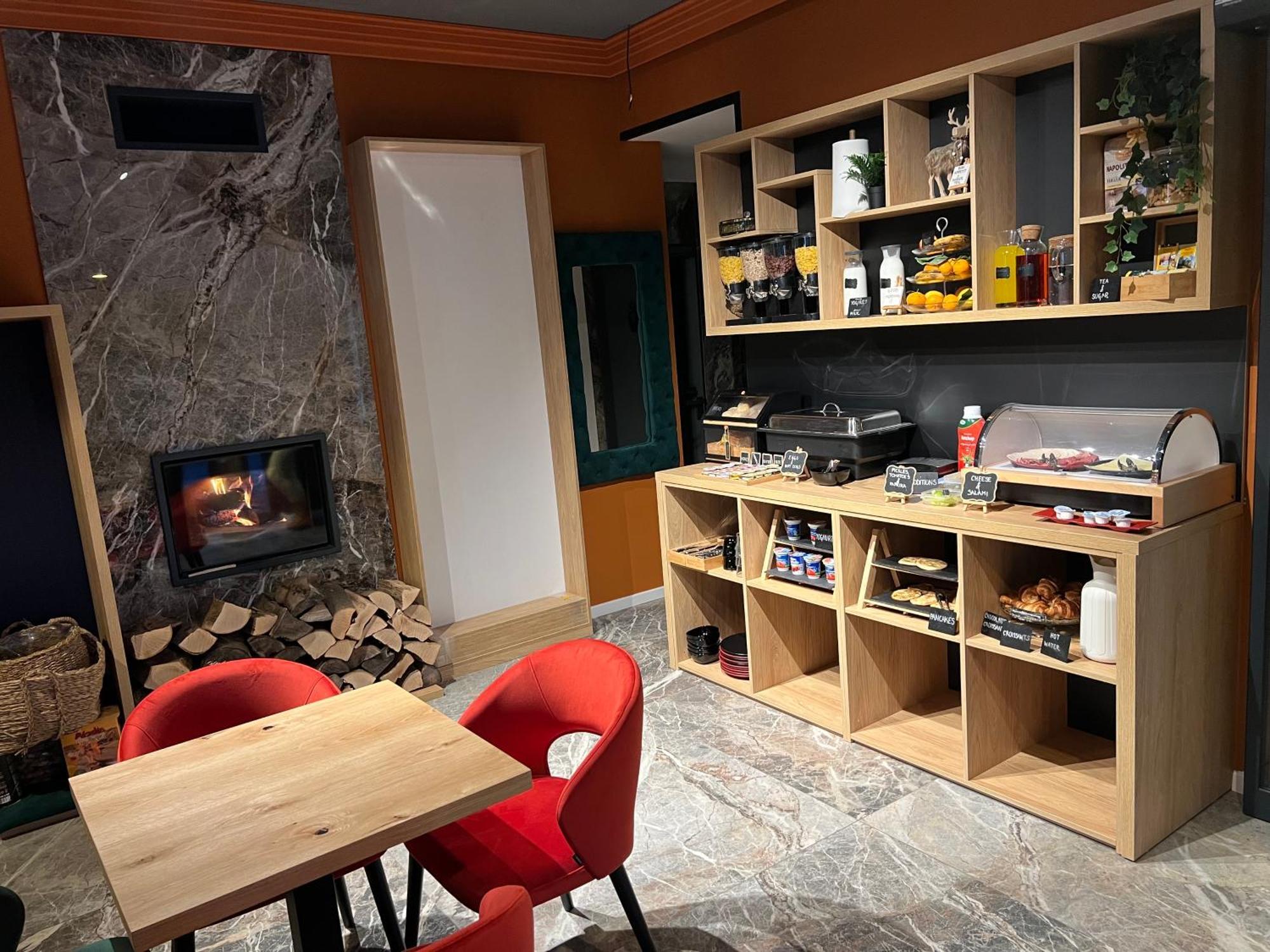 Boutique Hotel Zbilje エクステリア 写真