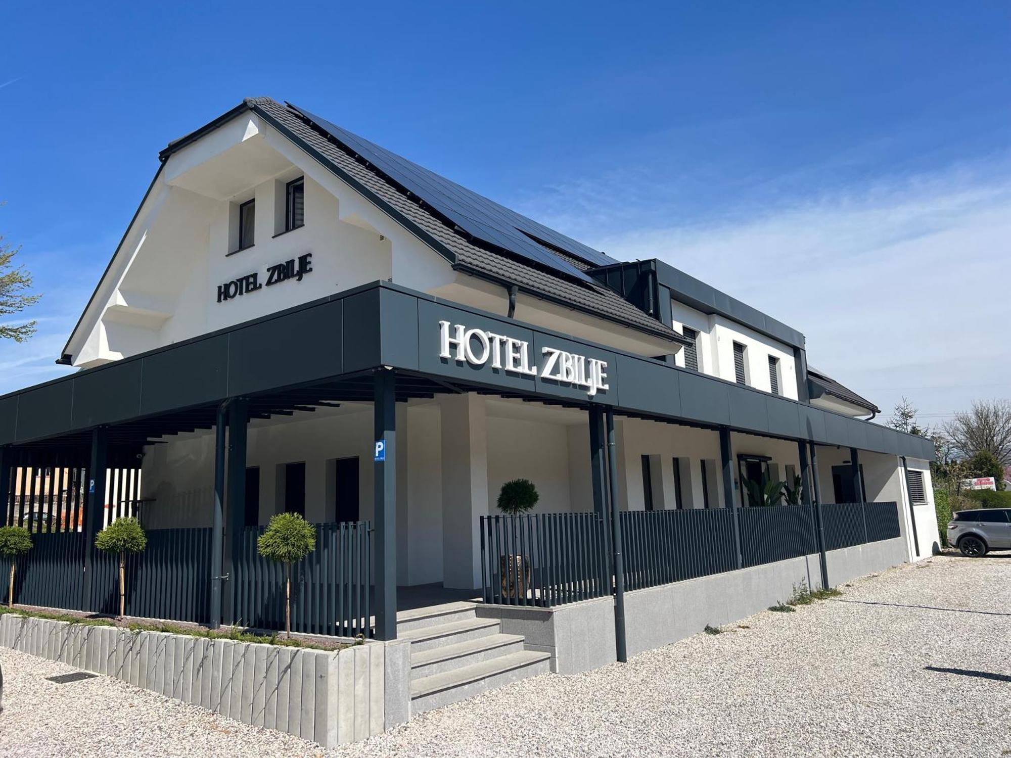 Boutique Hotel Zbilje エクステリア 写真